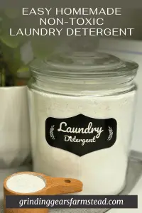 Pinterest pin for easy homemade non-toxic laundry detergent.