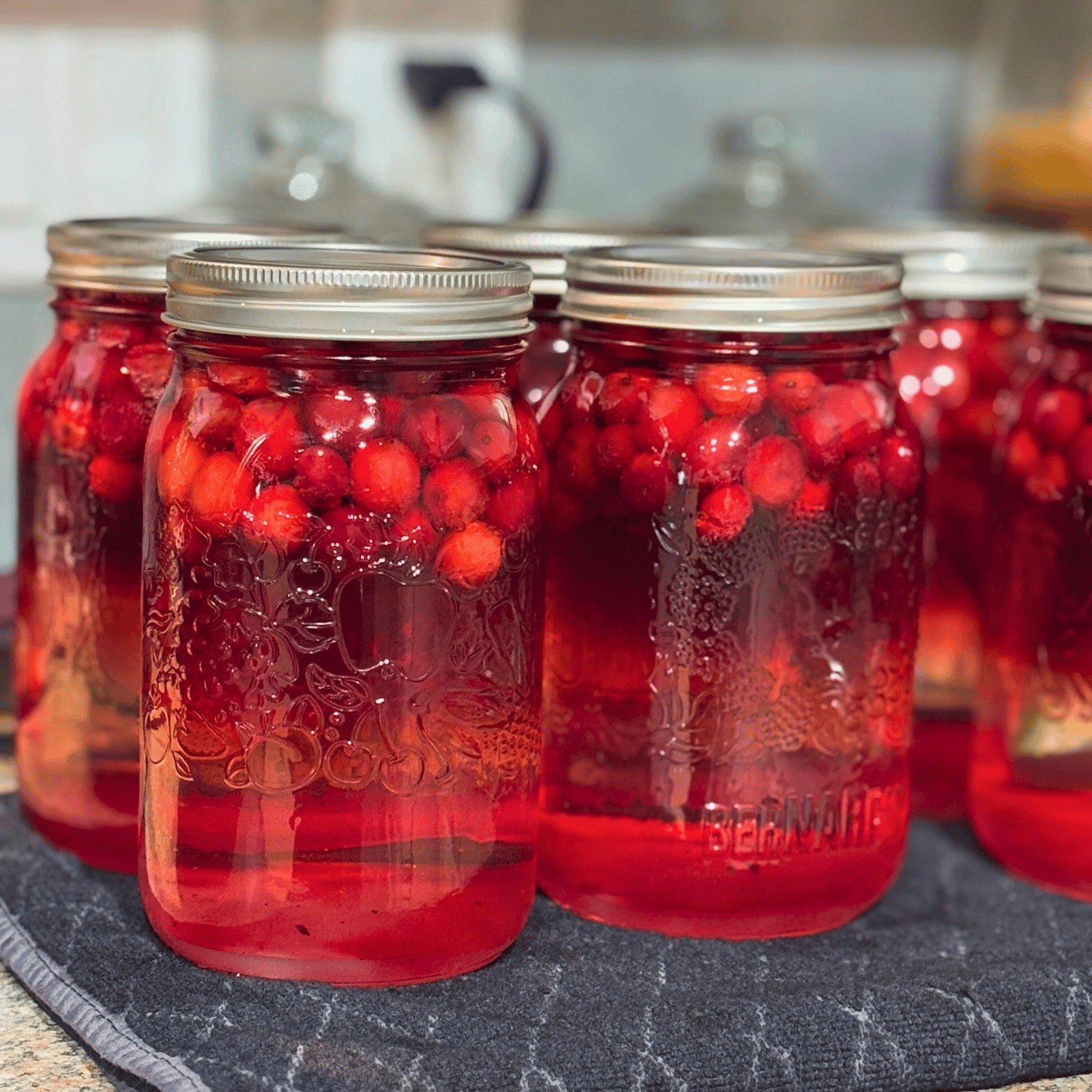 How to Can Cranberry Juice: Easy Homemade Recipe